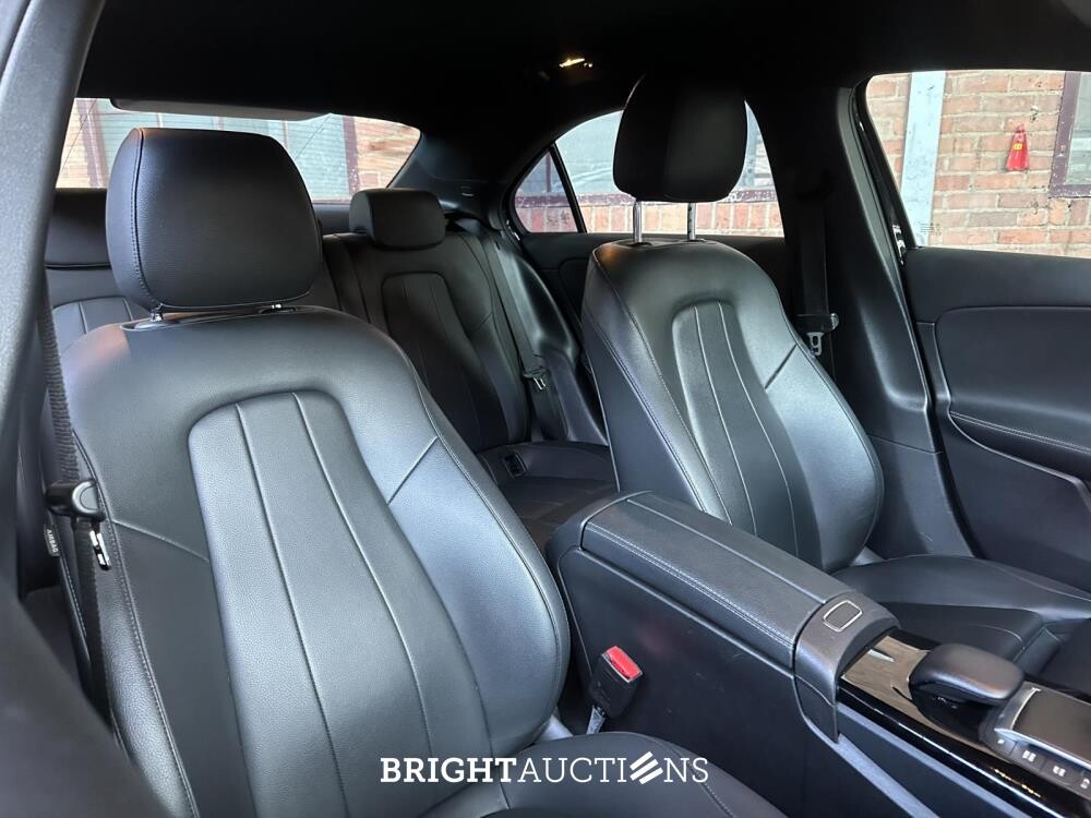 Mercedes-Benz A250e Business Solution Luxury Limited 160pk 2021 A-klasse Limousine (Origineel-NL), N-391-HH