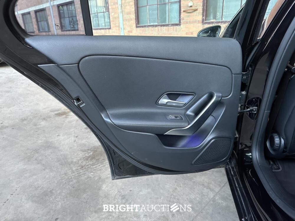 Mercedes-Benz A250e Business Solution Luxury Limited 160pk 2021 A-klasse Limousine (Origineel-NL), N-391-HH