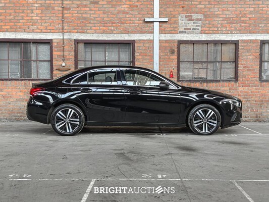 Mercedes-Benz A250e Business Solution Luxury Limited 160pk 2021 A-klasse Limousine (Origineel-NL), N-391-HH