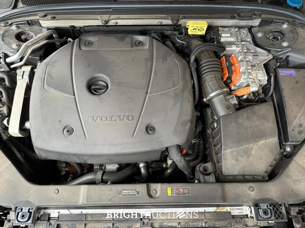Volvo V60 2.0 T6 Twin Engine AWD Inscription 253pk 2020 (Origineel-NL), H-630-LN