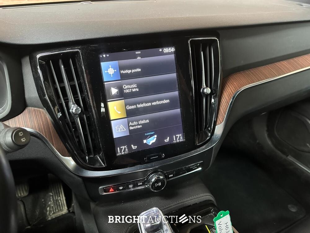 Volvo V60 2.0 T6 Twin Engine AWD Inscription 253pk 2020 (Origineel-NL), H-630-LN