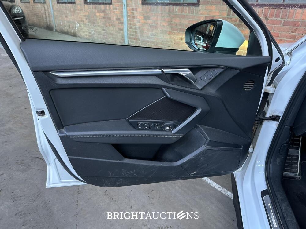 Audi A3 Sportback 30 TFSI S Edition 110pk 2021 (Origineel-NL), L-963-SJ
