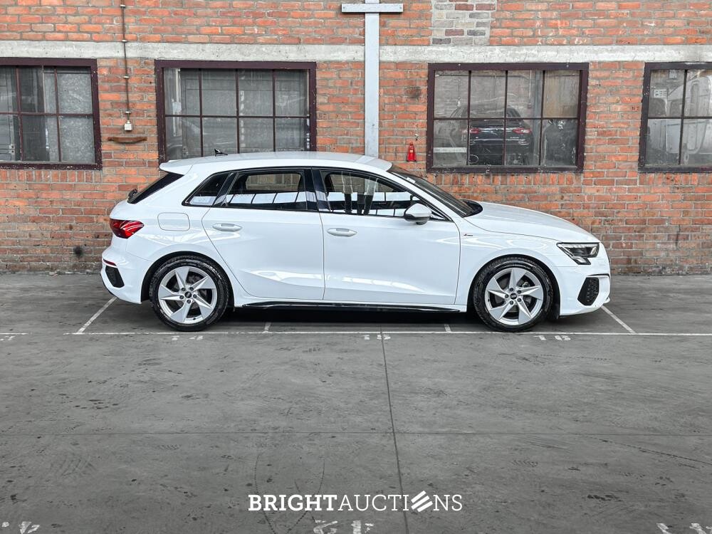 Audi A3 Sportback 30 TFSI S Edition 110pk 2021 (Origineel-NL), L-963-SJ
