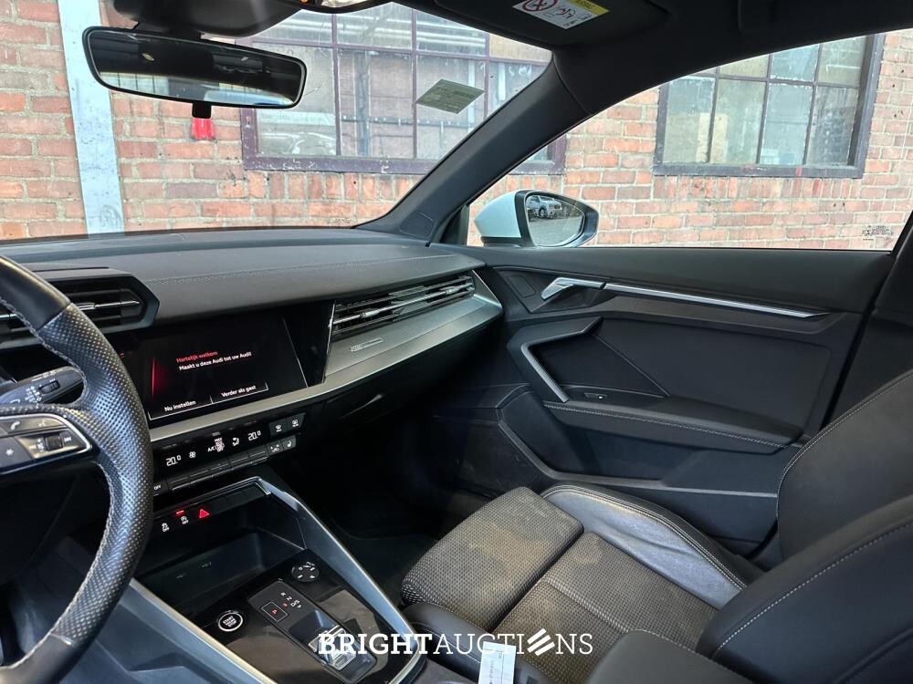 Audi A3 Sportback 30 TFSI S Edition 110pk 2021 (Origineel-NL), L-963-SJ
