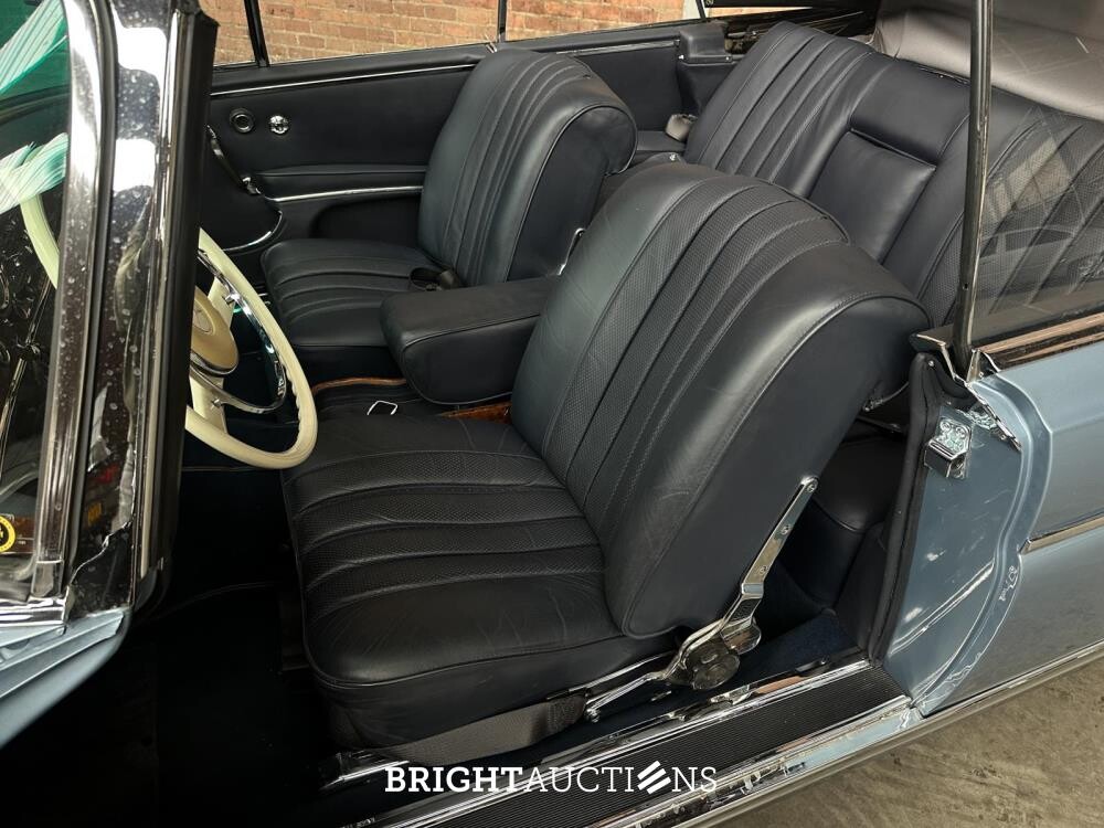 Mercedes-Benz 300SE 1964, AR-38-24