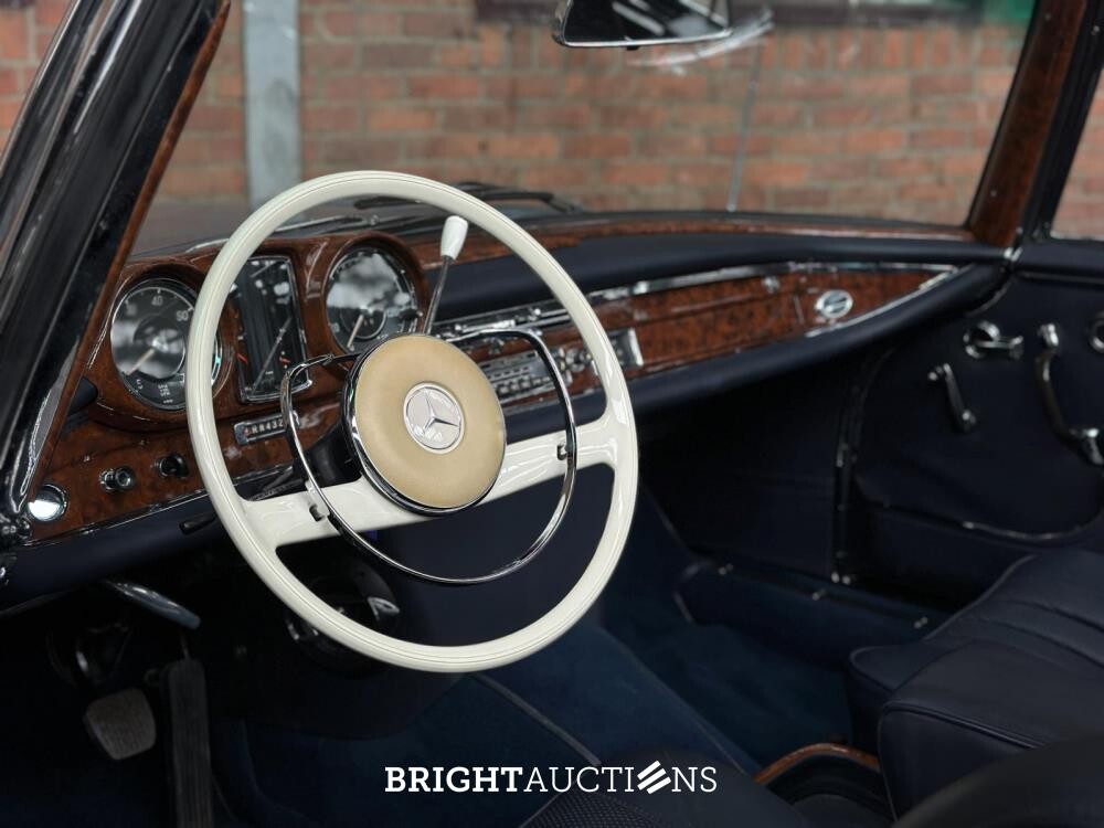 Mercedes-Benz 300SE 1964, AR-38-24