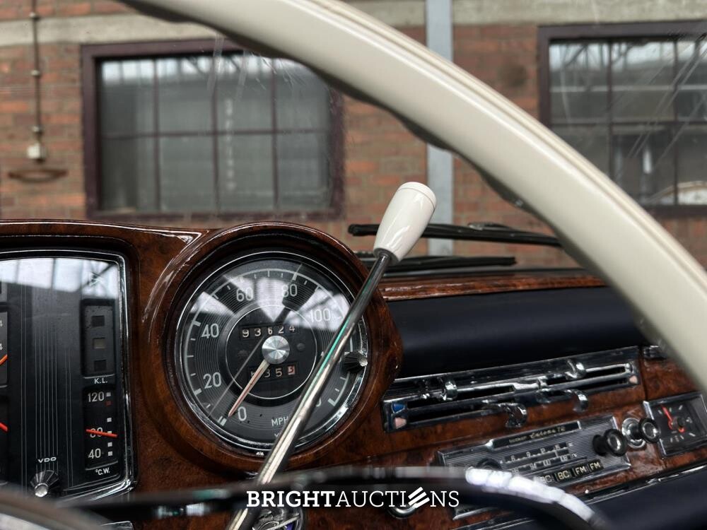 Mercedes-Benz 300SE 1964, AR-38-24