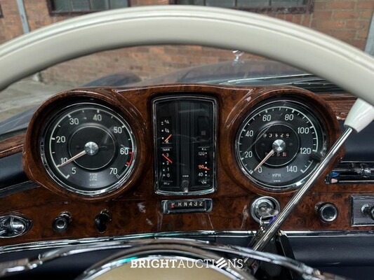 Mercedes-Benz 300SE Cabriolet W112 3.0 163hp 1964 300 series, AR-38-24