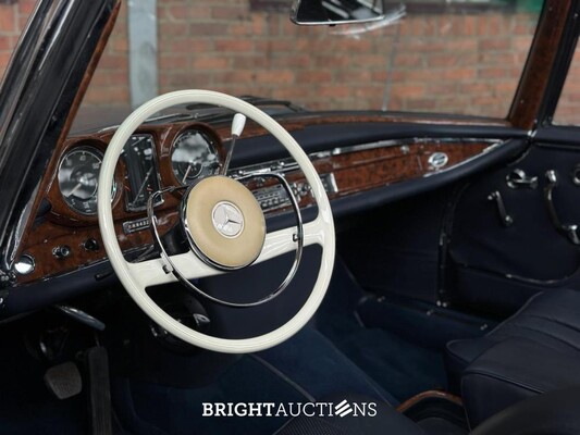 Mercedes-Benz 300SE Cabriolet W112 3.0 163hp 1964 300 series, AR-38-24