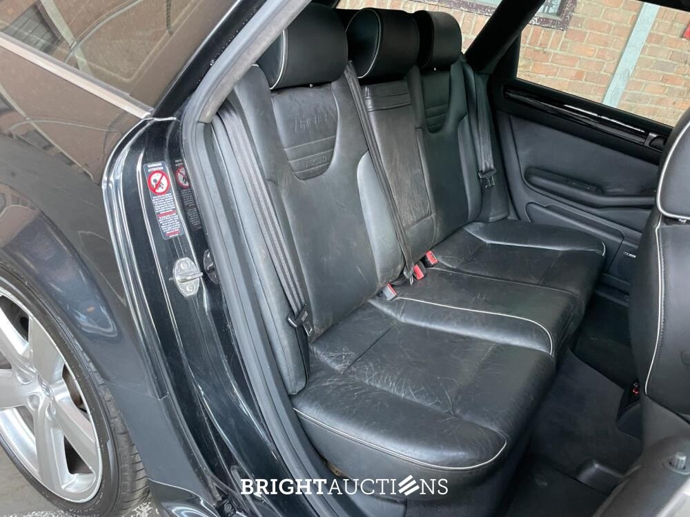 Audi RS6 Avant 4.2 V8 Quattro 450pk 2003, 20-LL-ZB Youngtimer