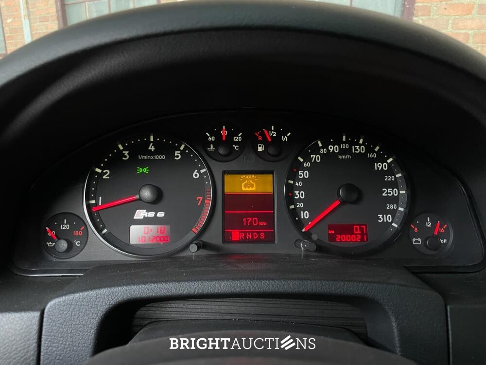 Audi RS6 Avant 4.2 V8 Quattro 450pk 2003, 20-LL-ZB Youngtimer