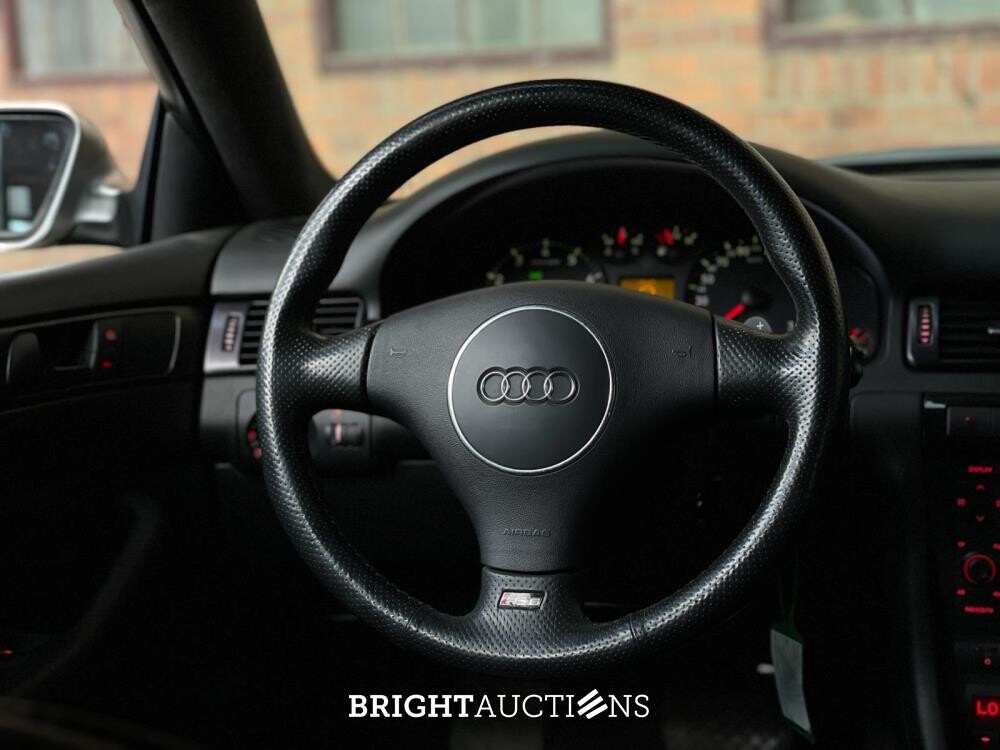 Audi RS6 Avant 4.2 V8 Quattro 450pk 2003, 20-LL-ZB Youngtimer