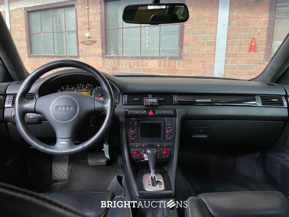 Audi RS6 Avant 4.2 V8 Quattro 450pk 2003, 20-LL-ZB Youngtimer