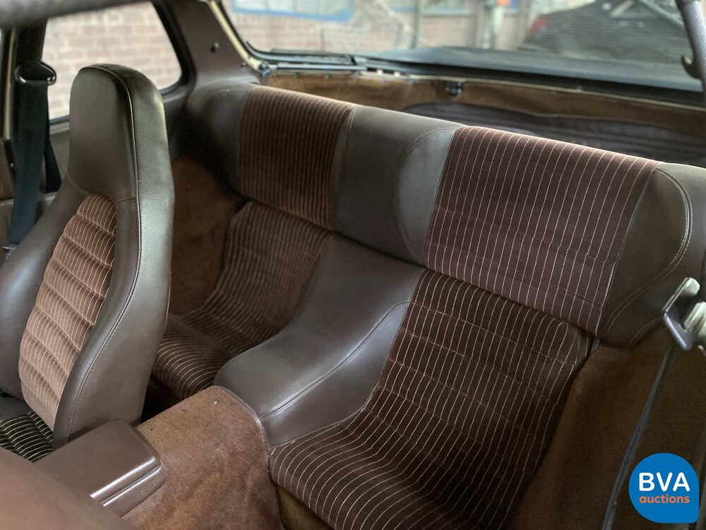 Porsche 944 2.5 Coupé 160pk 1983, JY-49-XL