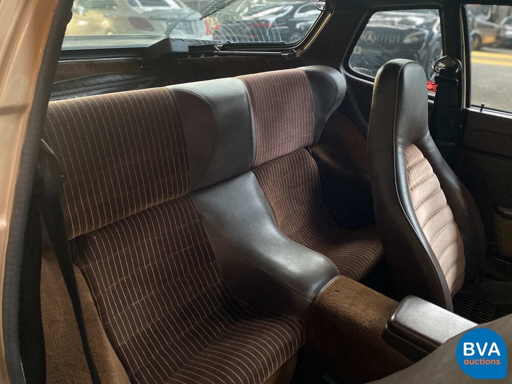 Porsche 944 2.5 Coupé 160pk 1983, JY-49-XL