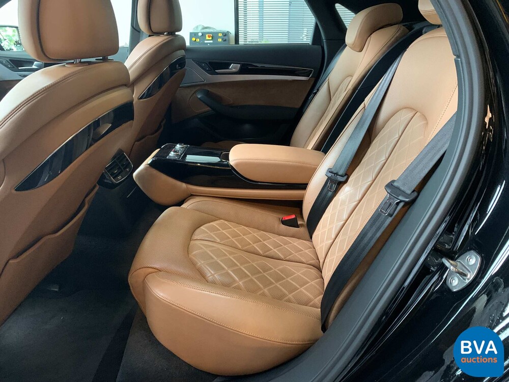 Audi A8 3.0 TDI Quattro 262pk 2017 -Org NL-FACELIFT, NV-472-X.
