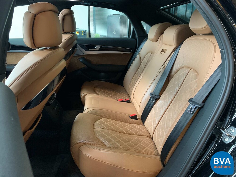 Audi A8 3.0 TDI Quattro 262pk 2017 -Org NL-FACELIFT, NV-472-X.