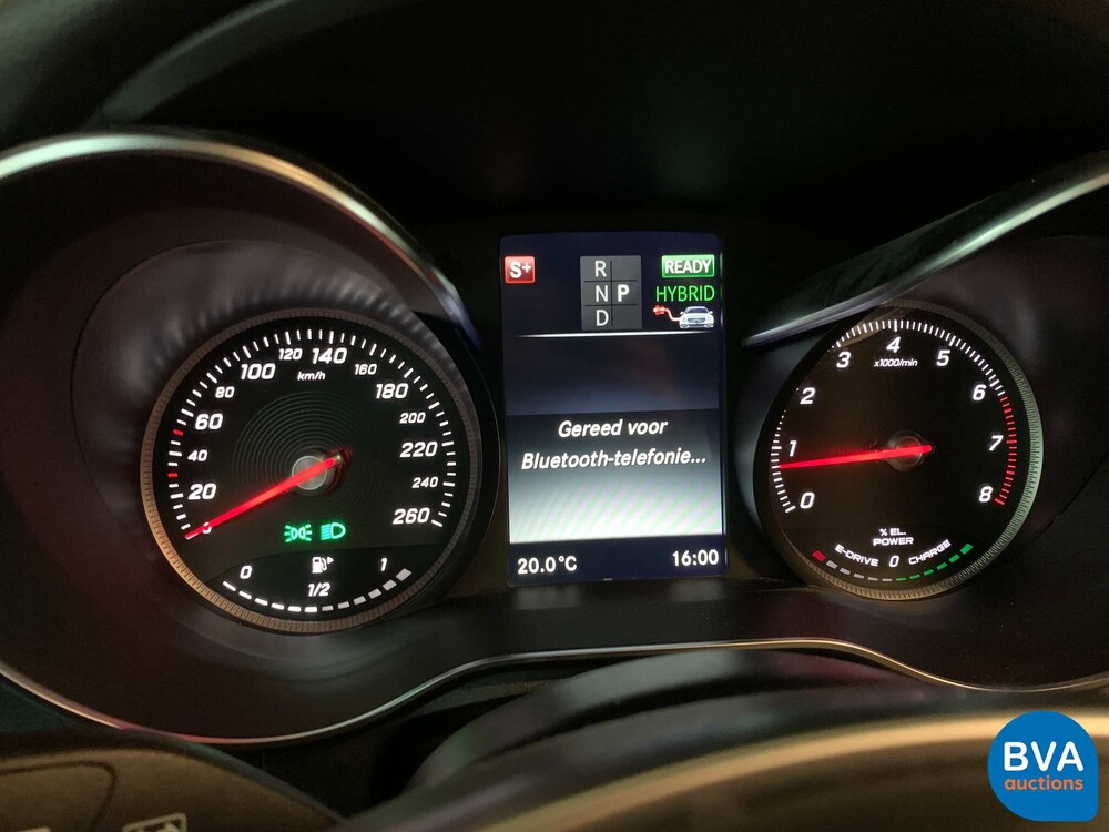 Mercedes-Benz GLC 350e AMG 4matic 320PS Plug-In-Hybrid 2016.