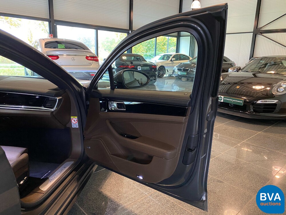 Porsche Panamera Sport Turismo 2.9 4 E-Hybrid 462 PS 2018 Sport Chrono Plug-In-Hybrid, H-318-HT.