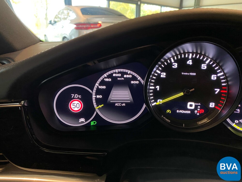 Porsche Panamera Sport Turismo 2.9 4 E-Hybrid 462 PS 2018 Sport Chrono Plug-In-Hybrid, H-318-HT.