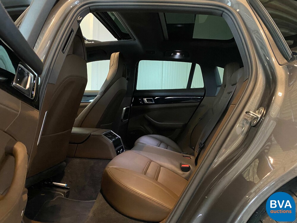 Porsche Panamera Sport Turismo 2.9 4 E-Hybrid 462 PS 2018 Sport Chrono Plug-In-Hybrid, H-318-HT.
