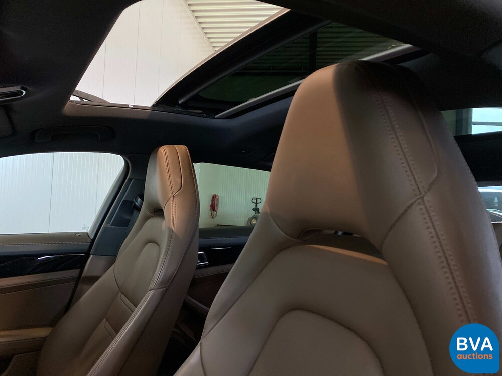 Porsche Panamera Sport Turismo 2.9 4 E-Hybrid 462 PS 2018 Sport Chrono Plug-In-Hybrid, H-318-HT.