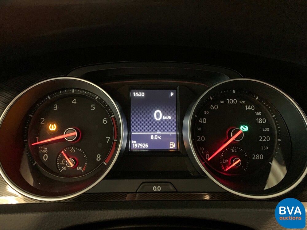 Volkswagen Golf 2.0 GTI Performance 230PS 2016 DSG, H-855-XP.