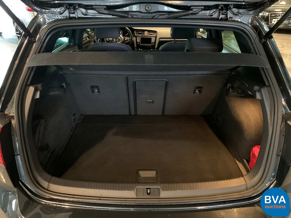 Volkswagen Golf 2.0 GTI Performance 230PS 2016 DSG, H-855-XP.