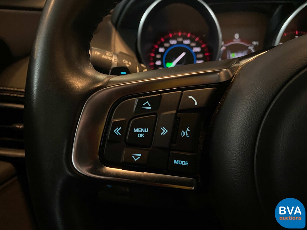 Jaguar XE2.0D R-Sport Portfolio 163pk 2018 -Org NL-, RP-369-X.