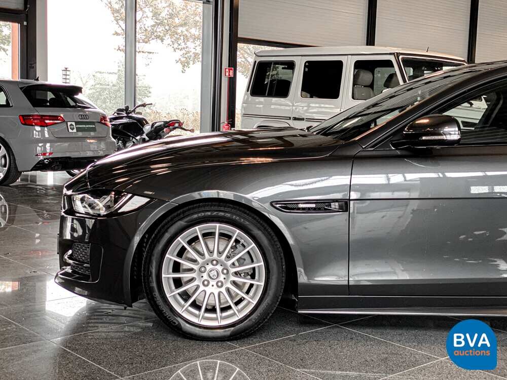 Jaguar XE2.0D R-Sport Portfolio 163pk 2018 -Org NL-, RP-369-X.