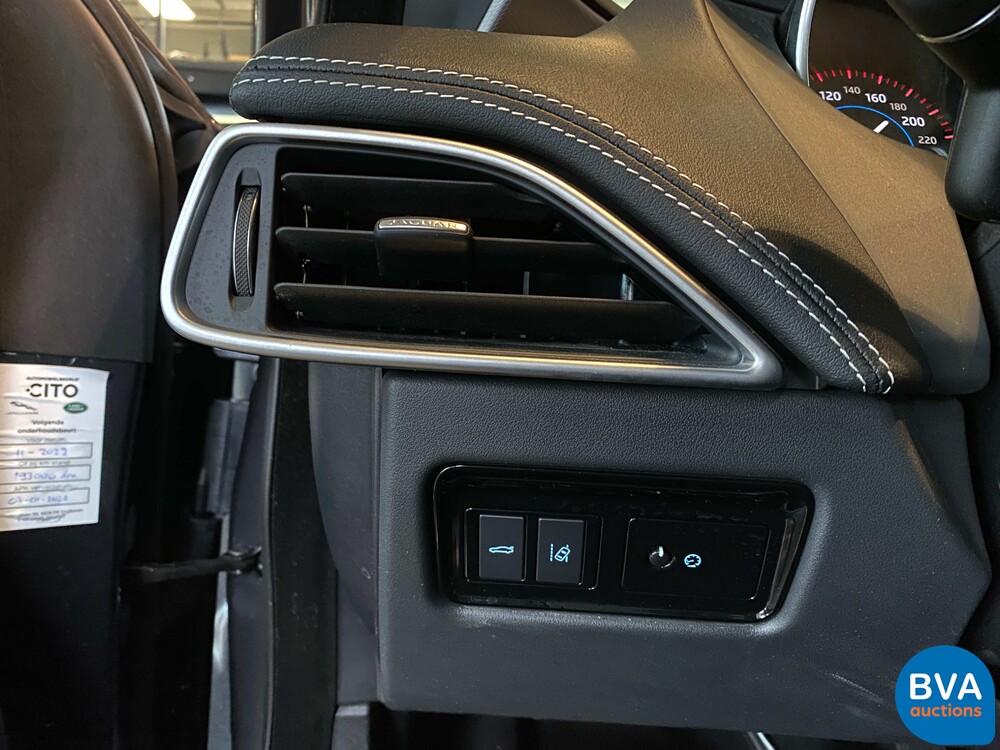 Jaguar XE2.0D R-Sport Portfolio 163pk 2018 -Org NL-, RP-369-X.