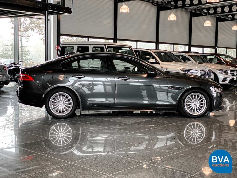 Jaguar XE2.0D R-Sport Portfolio 163pk 2018 -Org NL-, RP-369-X.
