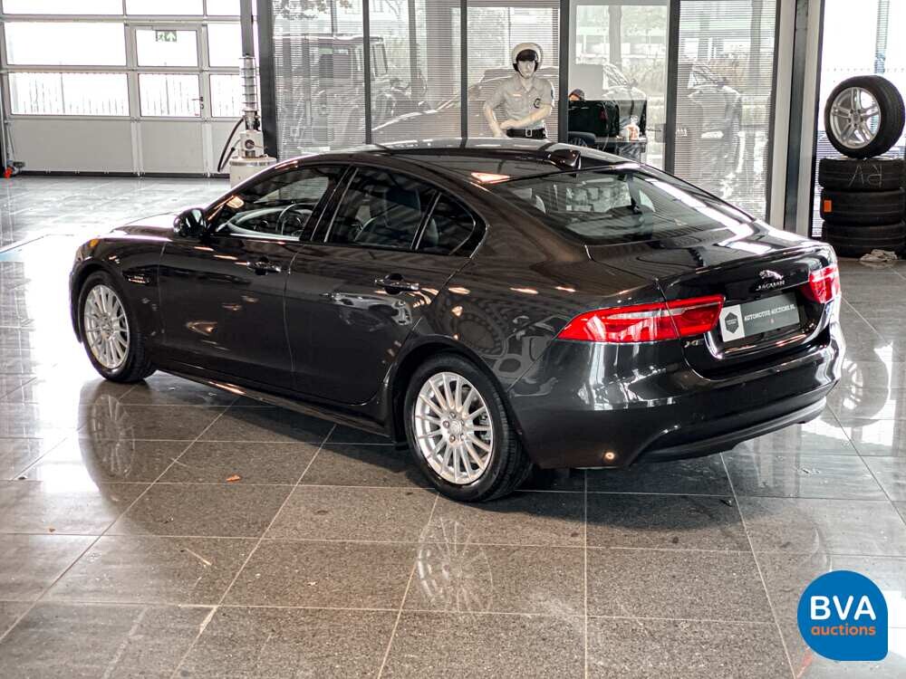 Jaguar XE2.0D R-Sport Portfolio 163pk 2018 -Org NL-, RP-369-X.