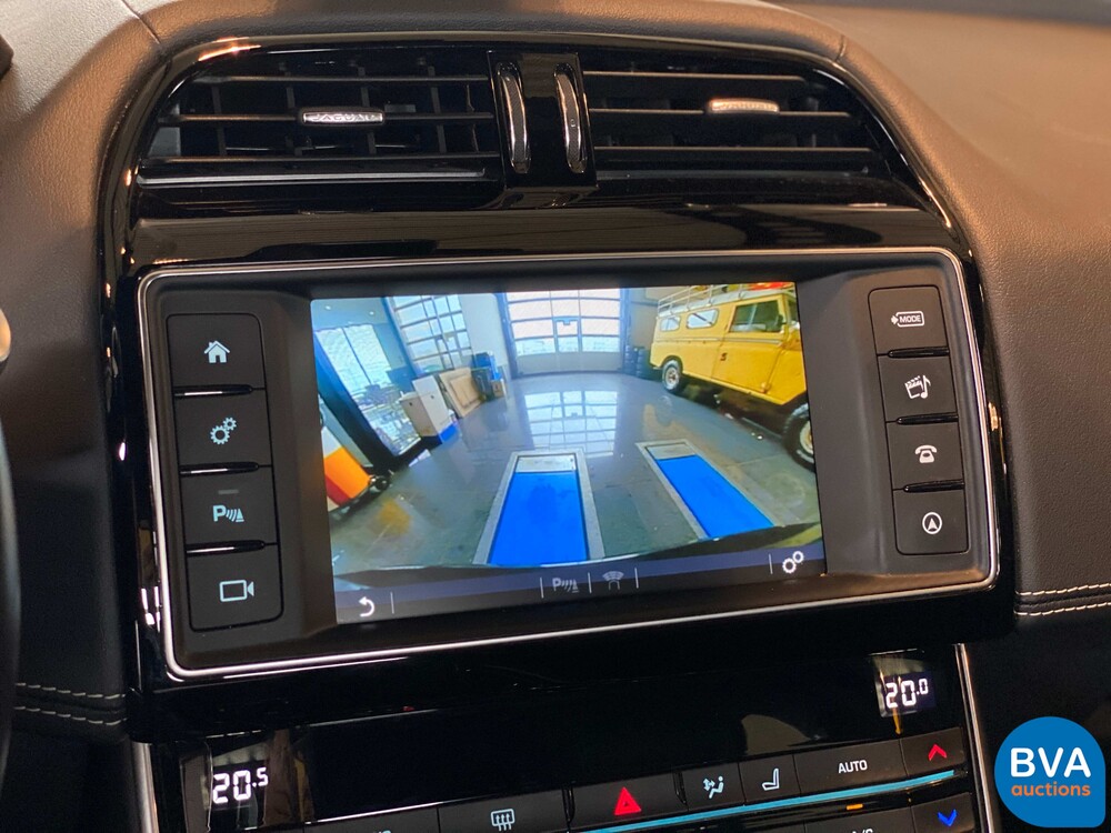 Jaguar XE2.0D R-Sport Portfolio 163pk 2018 -Org NL-, RP-369-X.