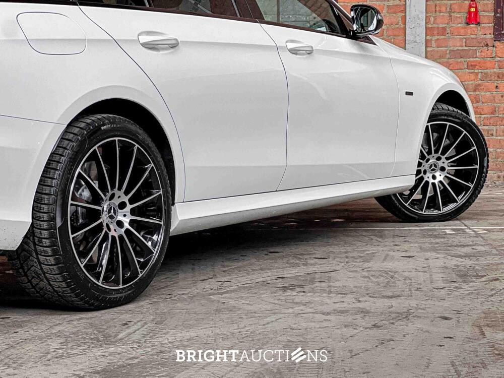 Mercedes-Benz E300 de AMG Line 194pk 2021 E-Klasse Estate, P-967-ZG