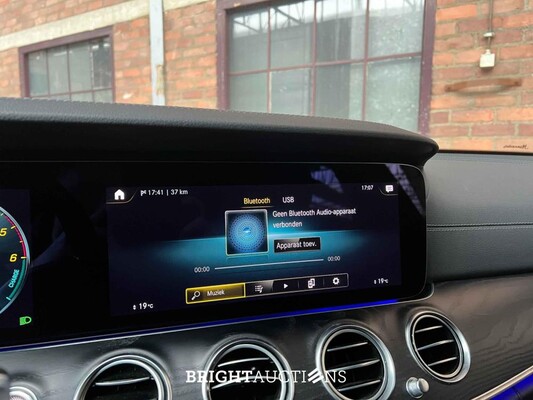 Mercedes-Benz E300 de AMG Line 194pk 2021 Plug-In Hybrid E-Klasse Estate, P-967-ZG