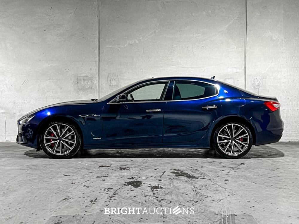 Maserati Ghibli 3.0 V6 GranLusso 349pk 2019 (Origineel-NL), XJ-658-T