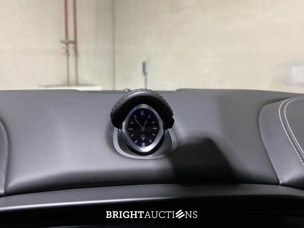 Maserati Ghibli 3.0 V6 GranLusso 349pk 2019 (Origineel-NL), XJ-658-T