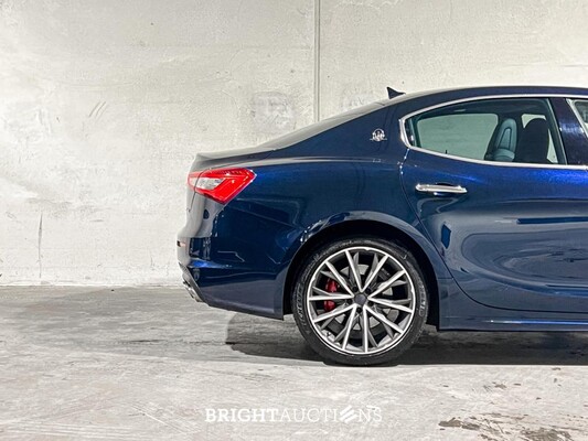 Maserati Ghibli 3.0 V6 GranLusso 349pk 2019 (Origineel-NL), XJ-658-T