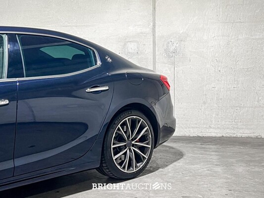 Maserati Ghibli 3.0 V6 GranLusso 349pk 2019 (Origineel-NL), XJ-658-T