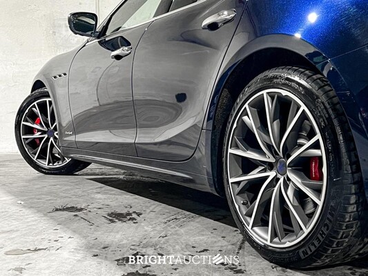 Maserati Ghibli 3.0 V6 GranLusso 349pk 2019 (Origineel-NL), XJ-658-T