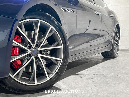 Maserati Ghibli 3.0 V6 GranLusso 349pk 2019 (Origineel-NL), XJ-658-T