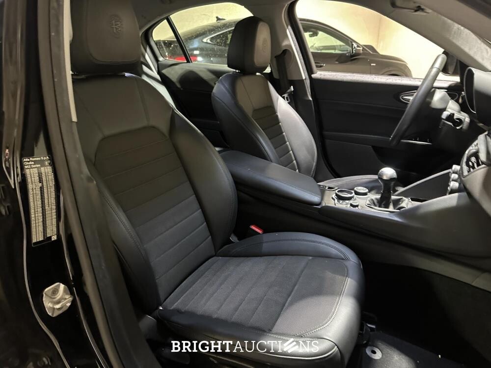 Alfa Romeo Giulia 2.2 Super 150pk 2018 (Origineel-NL), RN-969-G