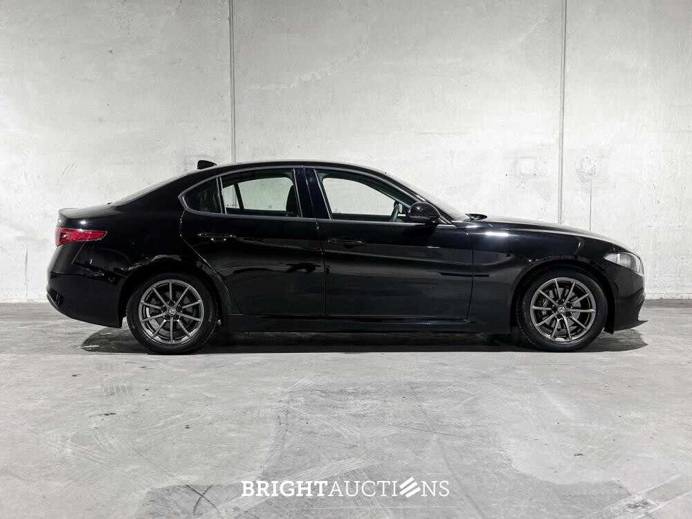 Alfa Romeo Giulia 2.2 Super 150pk 2018 (Origineel-NL), RN-969-G