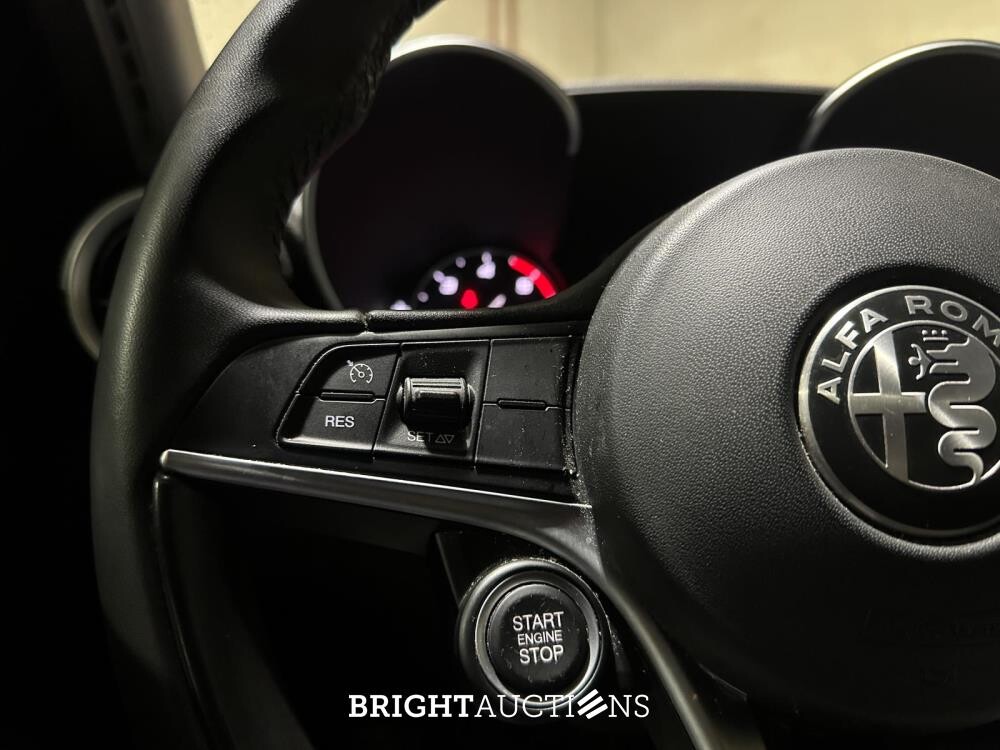 Alfa Romeo Giulia 2.2 Super 150pk 2018 (Origineel-NL), RN-969-G