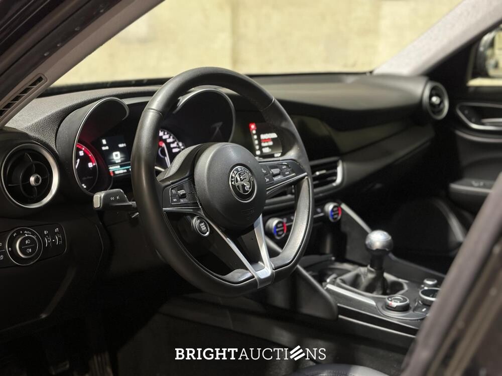 Alfa Romeo Giulia 2.2 Super 150pk 2018 (Origineel-NL), RN-969-G