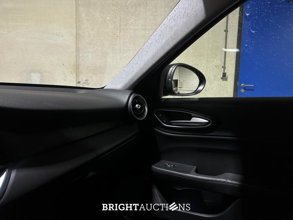 Alfa Romeo Giulia 2.2 Super 150pk 2018 (Origineel-NL), RN-969-G