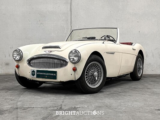 BRIGHT AUCTIONS: Luxury, sports, classics & premium daily drivers te Tiel