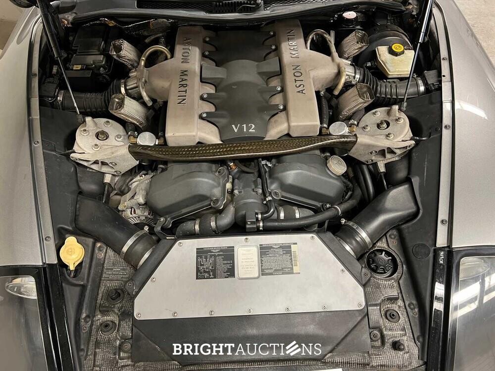 Aston Martin Vanquish 5.9 V12 466pk 2003