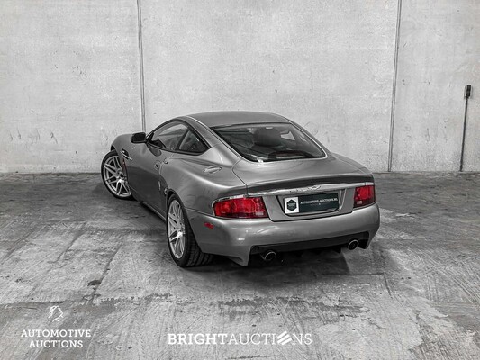 Aston Martin Vanquish 5.9 V12 466hp 2003